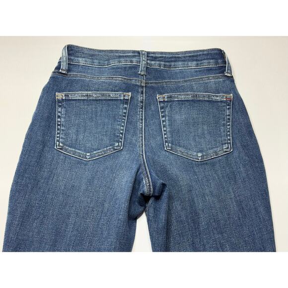 Stylish Blue Flare Jeans for Women - Picture 4 of 7